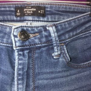 ABERCROMBIE BLUE SKINNY JEANS